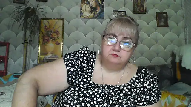 MarinaFarina53 online show from 07/04/26, 06:31