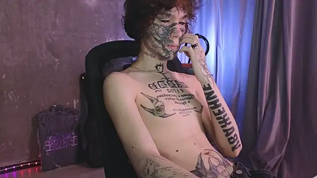 Emo   boy online show from 05/19/26, 11:01