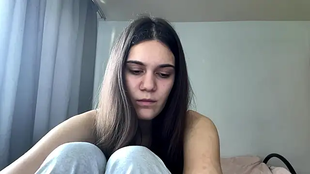 Snapshot of MaryRaven chatting on 05/22/26, 12:58 MaryRaven online show from 05/22/26, 12:58
