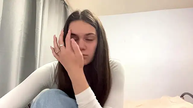 Snapshot of MaryRaven chatting on 05/19/26, 03:19 MaryRaven online show from 05/19/26, 03:19