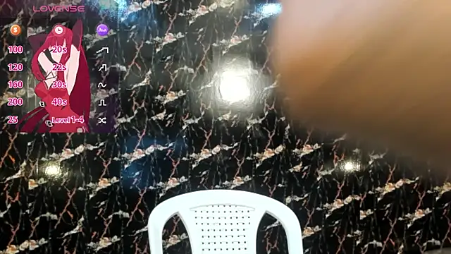 Snapshot of LunaiXMoon_ chatting on 06/08/26, 12:06 LunaiXMoon online show from 06/08/26, 12:06