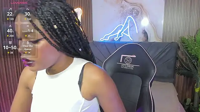 CRISTALBROKE TAY online show from 06/20/26, 07:19