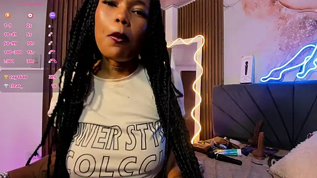 CRISTALBROKE TAY online show from 05/19/26, 01:56