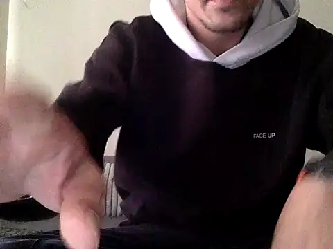 poashapiaksbdasjgakgnxigx online show from 05/11/26, 12:39