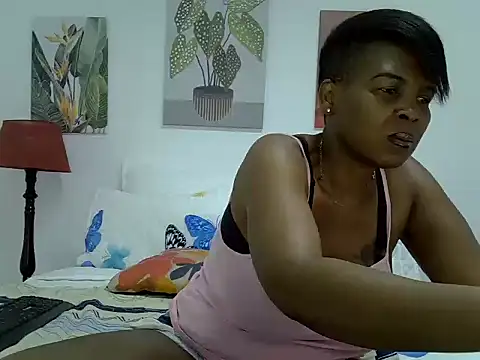 Snapshot of BlackBeautyJuXx chatting on 06/08/26, 06:58 BlackBeautyJuXx online show from 06/08/26, 06:58