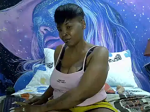 Snapshot of BlackBeautyJuXx chatting on 06/19/26, 04:02 BlackBeautyJuXx online show from 06/19/26, 04:02