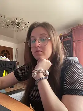 viksiss online show from 05/14/26, 05:37