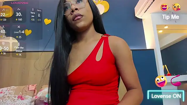 Snapshot of Erikaamore chatting on 07/14/26, 12:22 Erikaamore online show from 07/14/26, 12:22