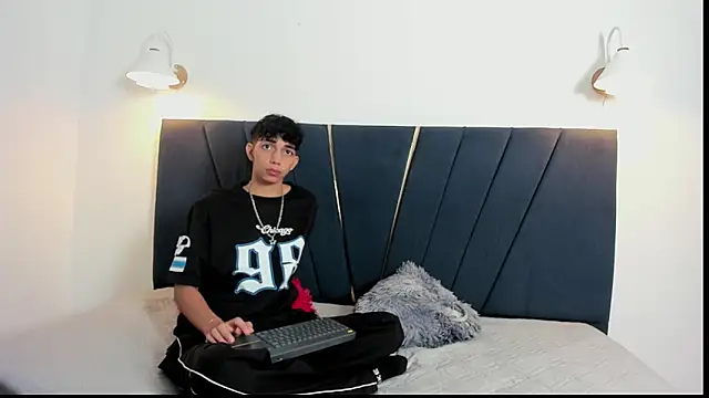 ero boy40 online show from 05/17/26, 03:17