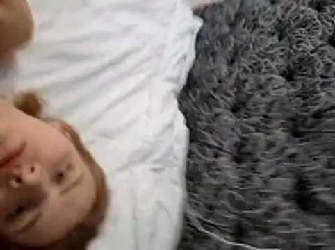mooniekiss online show from 05/08/26, 11:36