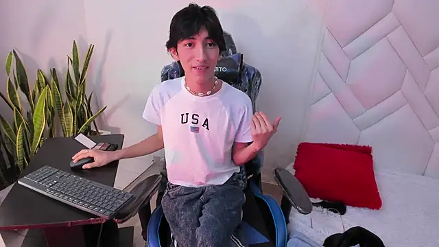 LittlePrince  online show from 05/14/26, 03:25