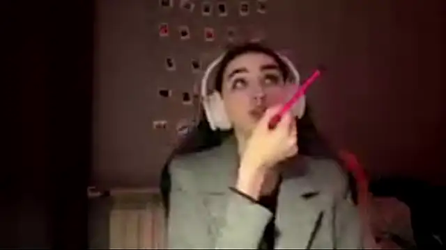 NightFoxxx online show from 06/07/26, 01:38