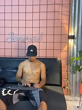 criss hardcock  online show from 05/14/26, 01:19