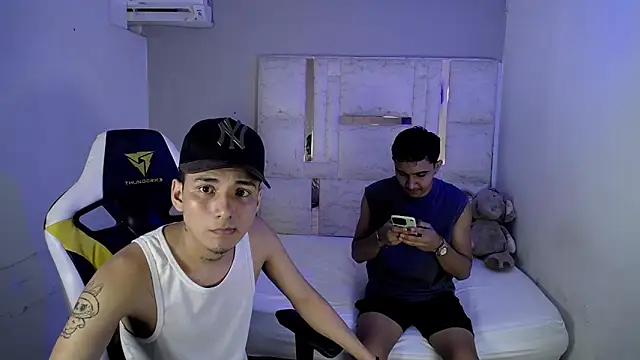 Exotic king bastian online show from 05/09/26, 08:56