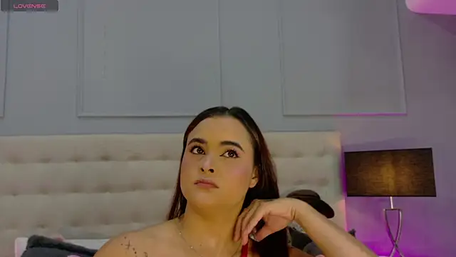 DulceeGarcia online show from 06/17/26, 04:34