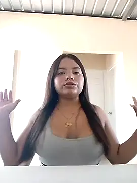 Snapshot of Daniela-Peruana chatting on 05/24/26, 10:09 Daniela-Peruana online show from 05/24/26, 10:09