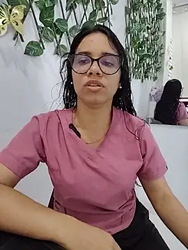 alanahot94 online show from 06/15/26, 03:34