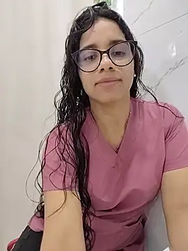 alanahot94 online show from 07/27/26, 04:36