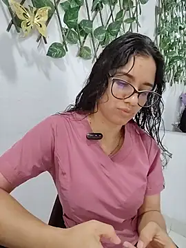 alanahot94 online show from 06/16/26, 03:45