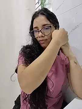 alanahot94 online show from 07/20/26, 04:09