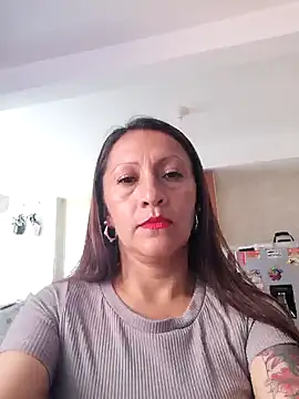 Snapshot of Vely_ chatting on 05/27/26, 08:16 Vely online show from 05/27/26, 08:16