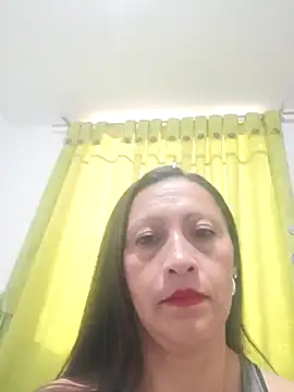Snapshot of Vely_ chatting on 06/09/26, 06:53 Vely online show from 06/09/26, 06:53