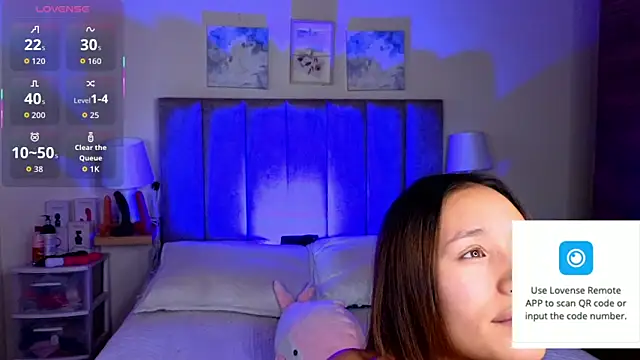Victoria Hils online show from 06/06/26, 04:23