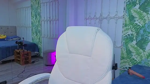 baby julieta00 online show from 05/19/26, 04:41