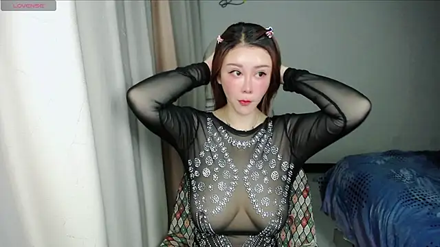 suncute online show from 06/01/26, 03:33