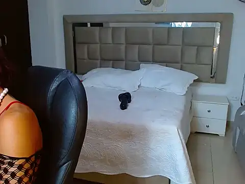 samantaxxox online show from 05/09/26, 10:18