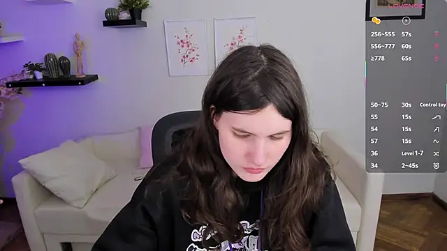Gigi myav online show from 05/21/26, 03:42
