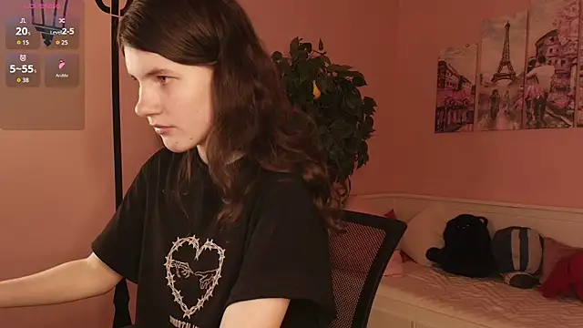 Gigi myav online show from 05/12/26, 03:51
