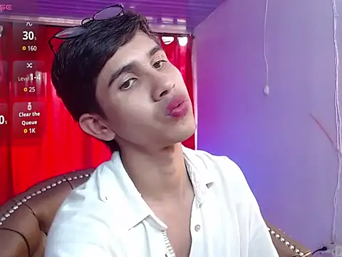 joshua saenz  online show from 06/02/26, 08:31