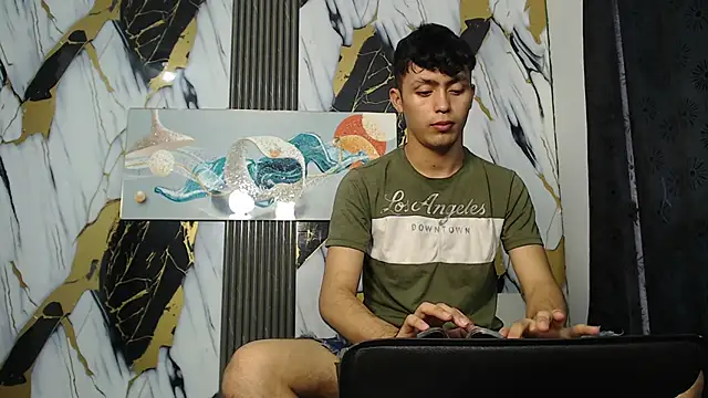 CAT LOVE1 online show from 05/20/26, 03:09