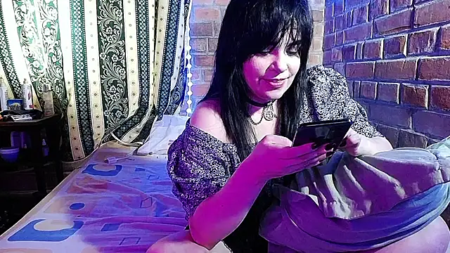 Snapshot of DarkRoseUwU chatting on 06/24/26, 09:45 DarkRoseUwU online show from 06/24/26, 09:45