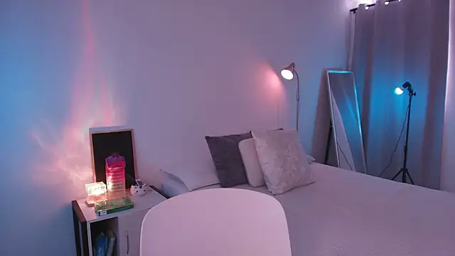 fluffylips online show from 07/12/26, 05:25