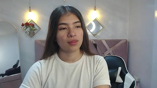 Snapshot of alesia_v_v chatting on 06/18/26, 03:16 alesia v v online show from 06/18/26, 03:16