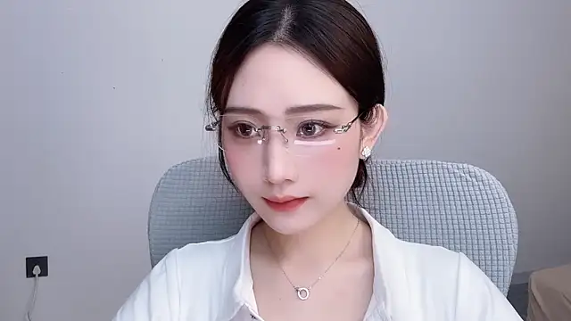  222Mia online show from 05/30/26, 03:13