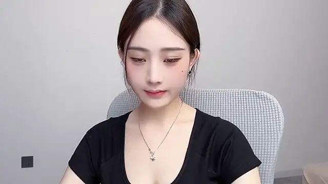  222Mia online show from 06/14/26, 04:46