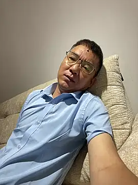 Snapshot of htp-44 chatting on 07/17/26, 02:53 htp-44 online show from 07/17/26, 02:53