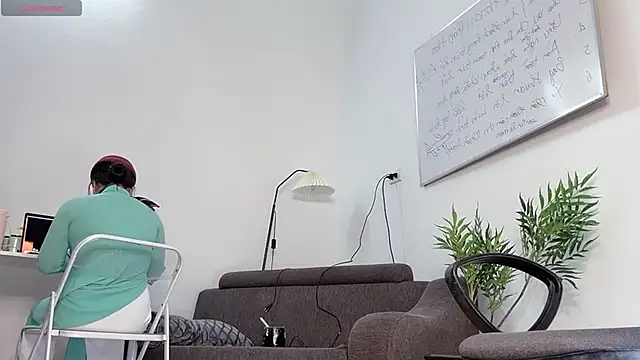 Mono-StewardessMysa online show from 06/14/26, 08:04