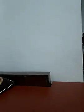 Snapshot of -Trici- chatting on 08/01/26, 09:02 -Trici- online show from 08/01/26, 09:02