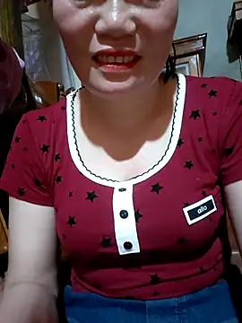 Snapshot of -Trici- chatting on 07/10/26, 08:36 -Trici- online show from 07/10/26, 08:36