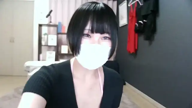 miachan  online show from 05/22/26, 09:18