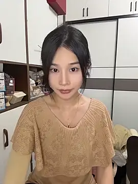 cuteluky18 online show from 05/27/26, 01:07