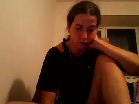 Snapshot of DanicaFey chatting on 06/18/26, 06:57 DanicaFey online show from 06/18/26, 06:57