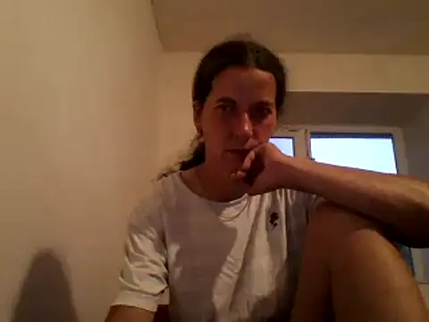 Snapshot of DanicaFey chatting on 06/25/26, 06:13 DanicaFey online show from 06/25/26, 06:13