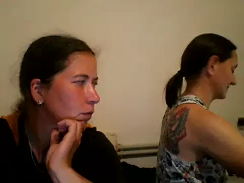 Snapshot of DanicaFey chatting on 06/17/26, 06:29 DanicaFey online show from 06/17/26, 06:29