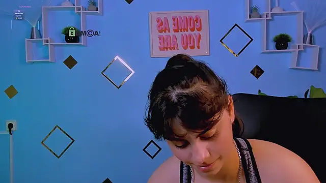 Snapshot of shadow_kiss_ chatting on 07/15/26, 07:32 shadow kiss online show from 07/15/26, 07:32