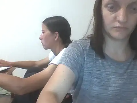 Snapshot of Kimmy_Webb chatting on 06/19/26, 04:57 Kimmy Webb online show from 06/19/26, 04:57